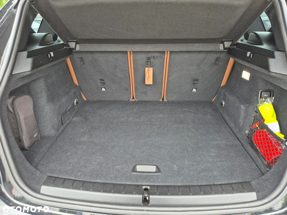 BMW Seria 2 216d Sport Line - 27