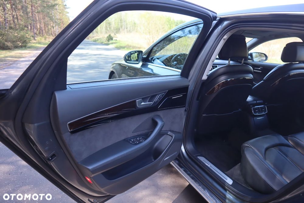 Audi A8 4.0 TFSI cylinder on demand quattro tiptronic Lang - 2