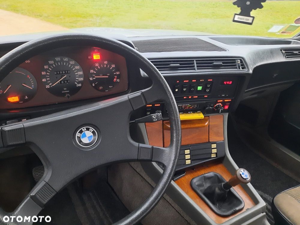 BMW Seria 7 728 i - 17