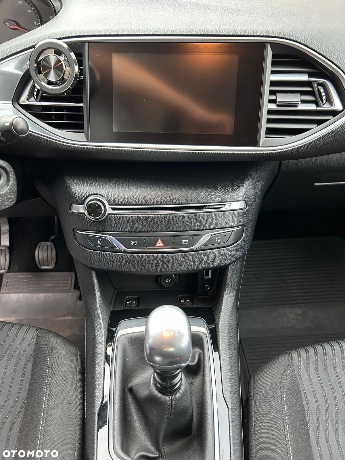 Peugeot 308 1.2 PureTech Active S&S - 18