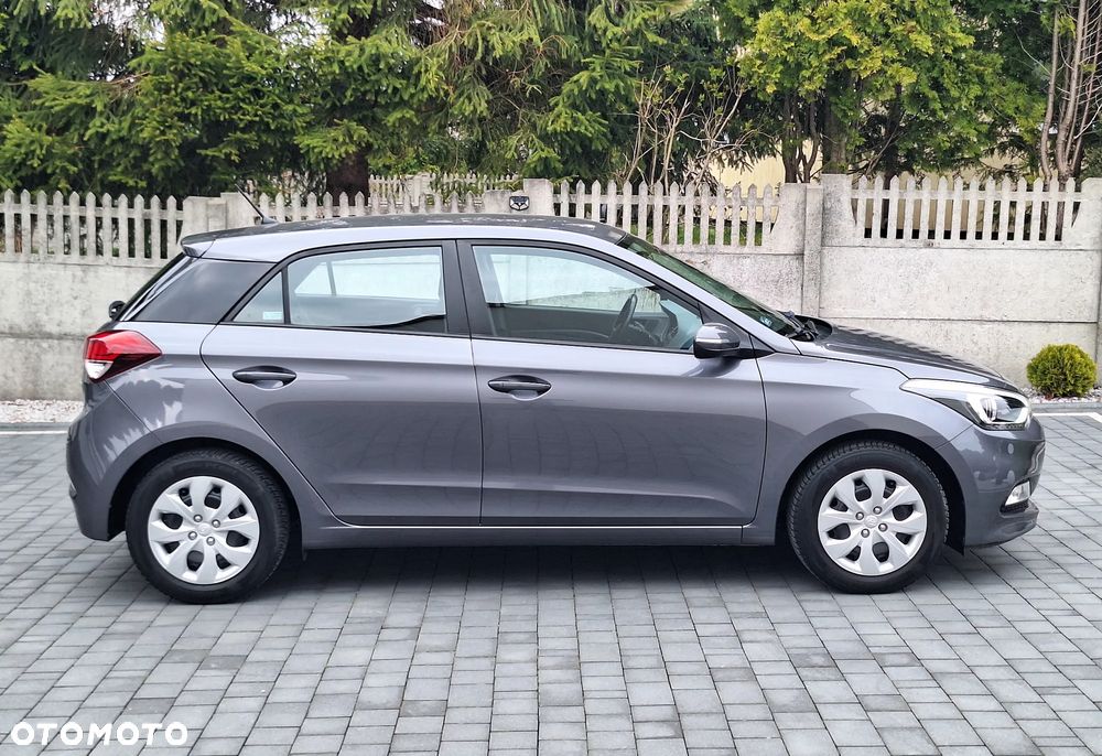 Hyundai i20 1.2 Comfort - 12