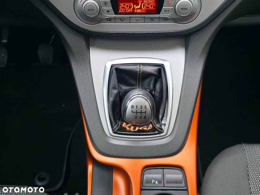 Ford Kuga - 15