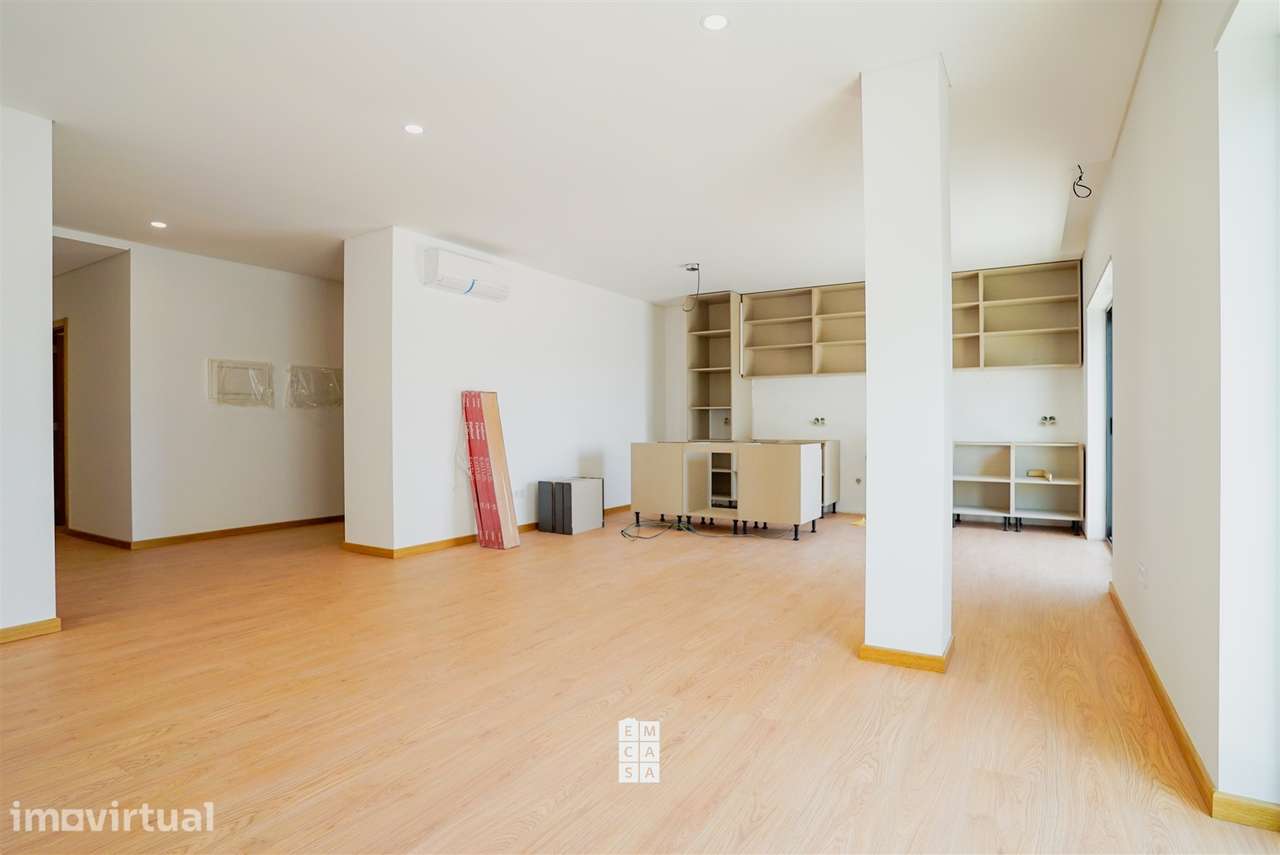 Apartamento T3 Venda em Oliveira de Azeméis, Santiago de Riba-Ul, Ul, - Grande imagem: 5/34