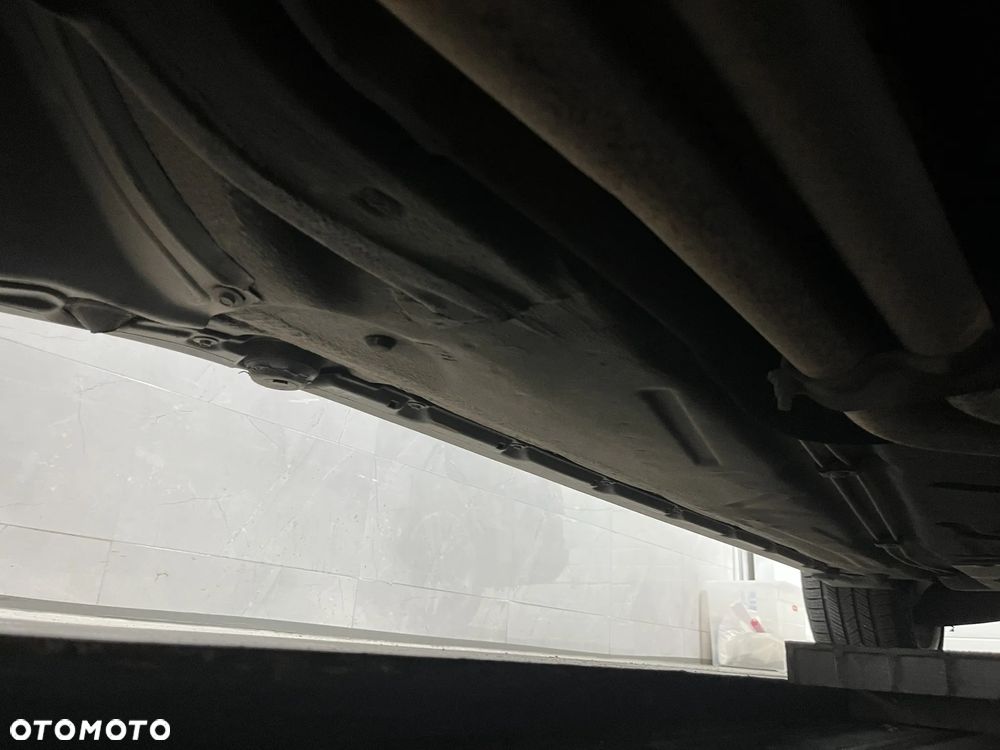 Mercedes-Benz Klasa E - 20