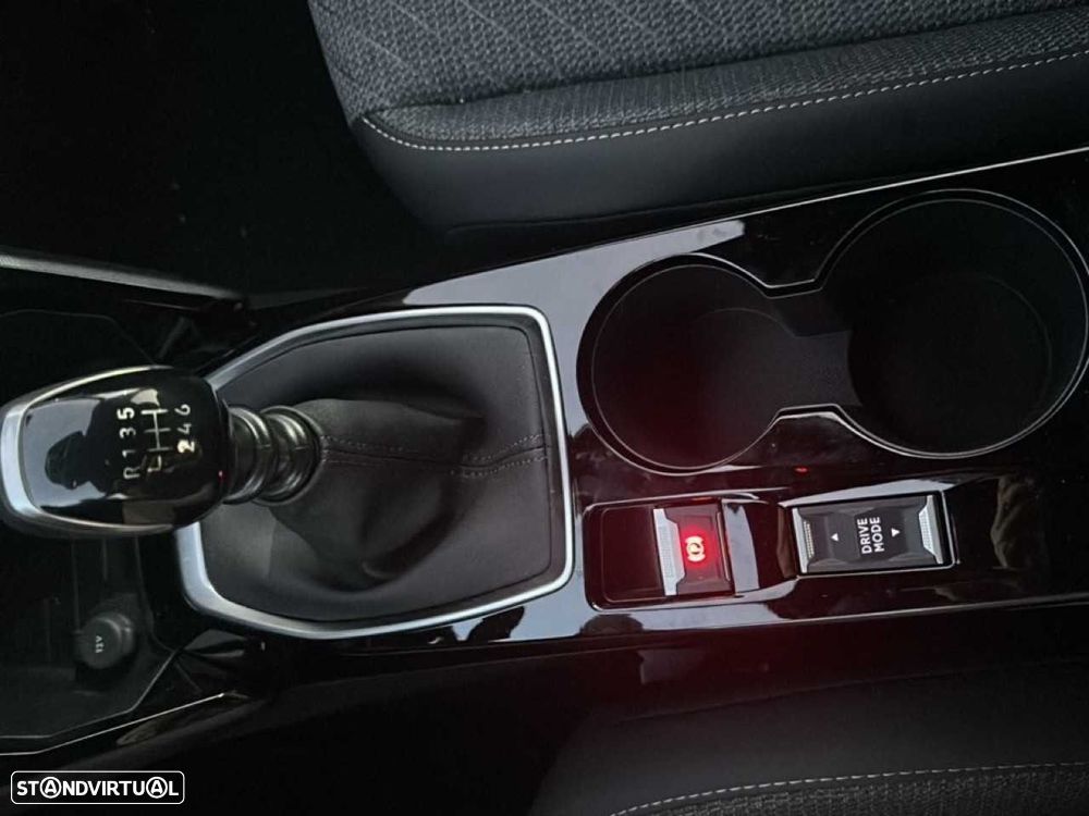 Peugeot 2008 1.2 PureTech Allure - 16