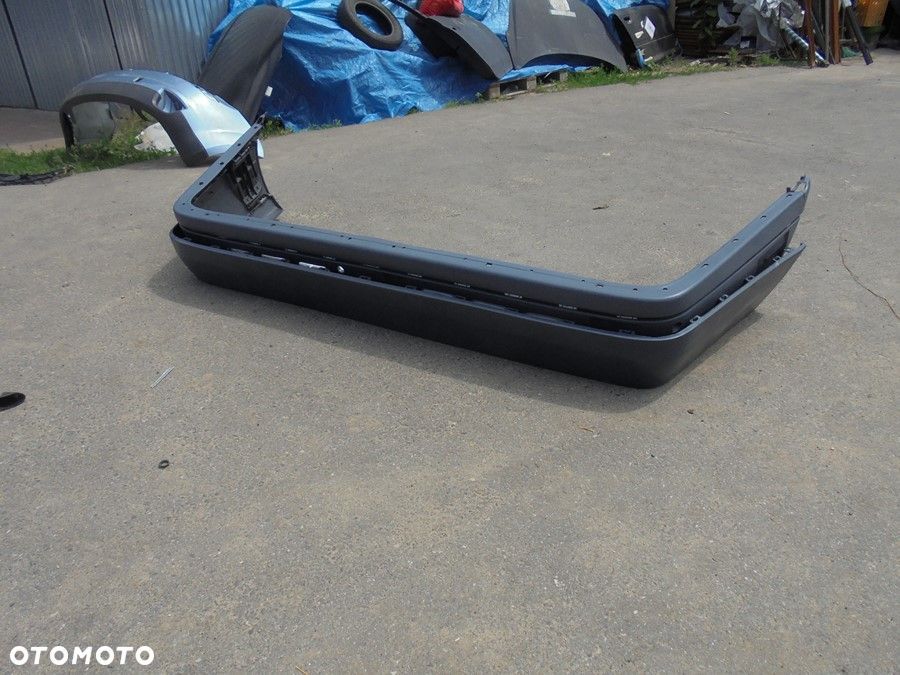 Mercedes C klasa W202 zderzak tył nowy - 1