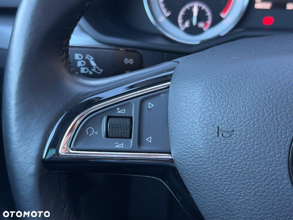 Skoda Superb 2.0 TSI Style DSG - 22
