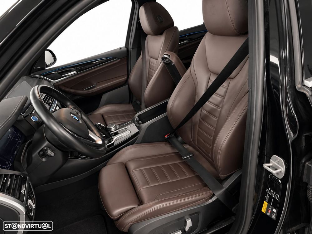 BMW iX3 Inspiring - 3