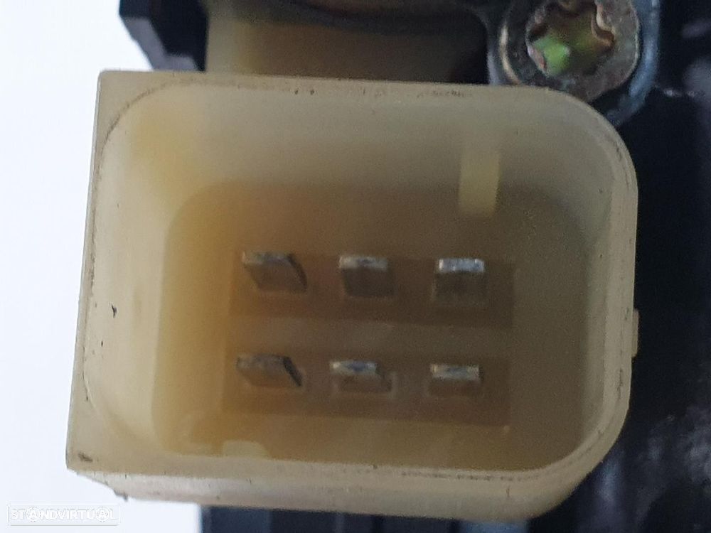 ELEVADOR DE VIDRO TRASEIRO DIREITO MERCEDES-BENZ CLASSE C 2000 - 4