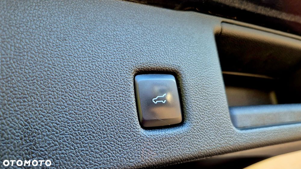 Ford Kuga 2.0 EcoBlue 4x4 TITANIUM X - 21