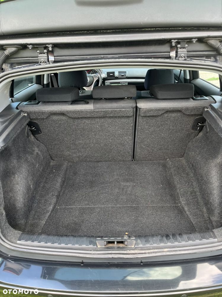 BMW Seria 1 120i - 18