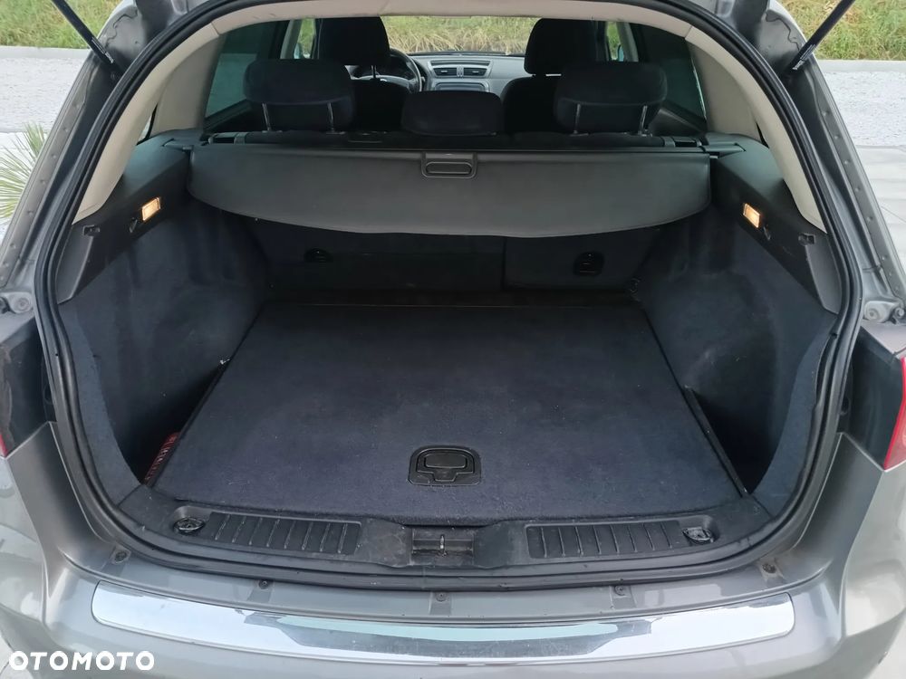 Fiat Croma 1.9 JTD Active - 12