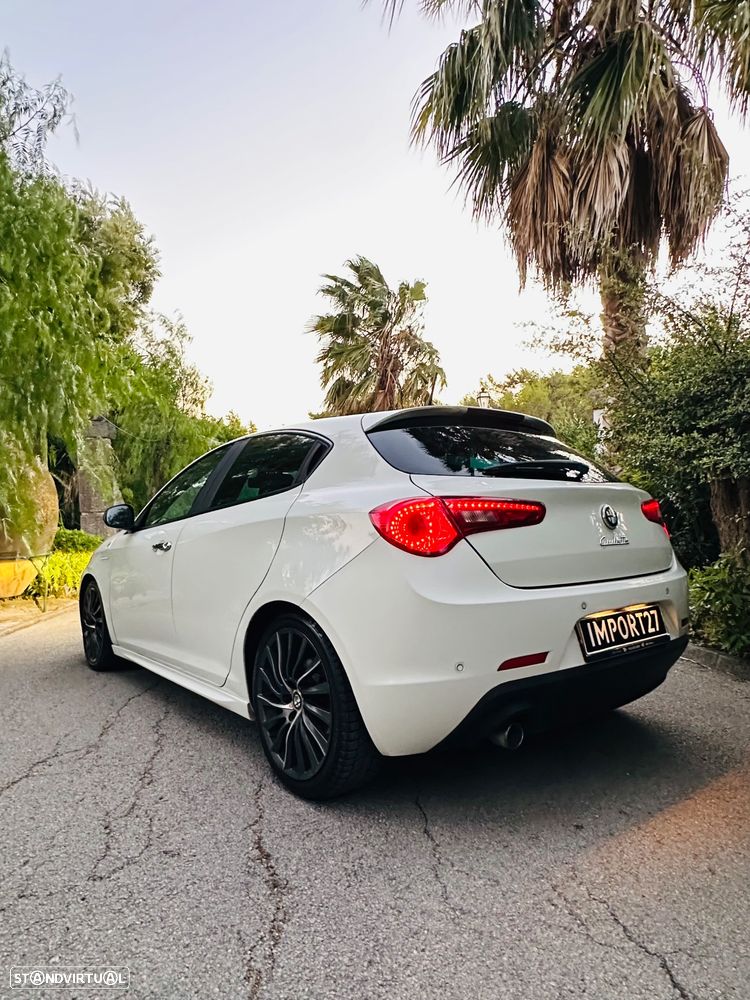 Alfa Romeo Giulietta 1.6 JTDm Sprint Speciale J18 - 17