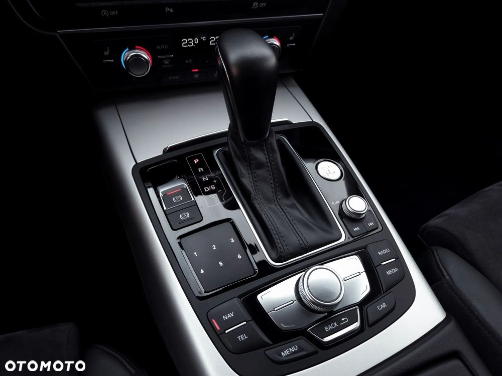 Audi A6 Avant 2.0 TDI Ultra S tronic - 22