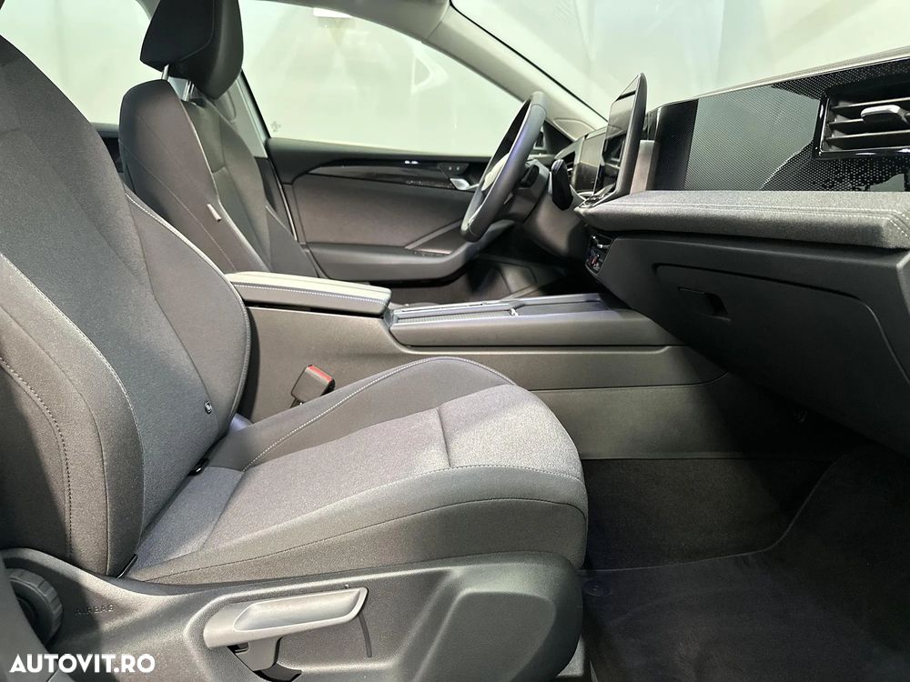 Volkswagen Passat Variant 1.5 eTSI DSG MHEV Base - 11