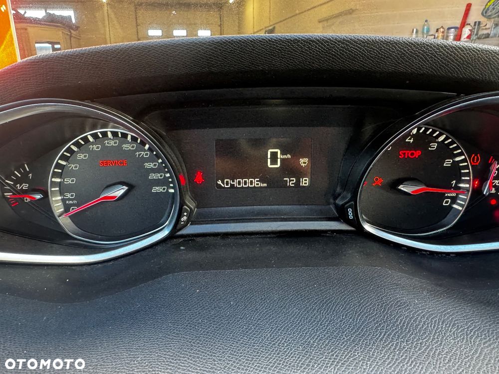 Peugeot 308 1.6 THP Active - 11