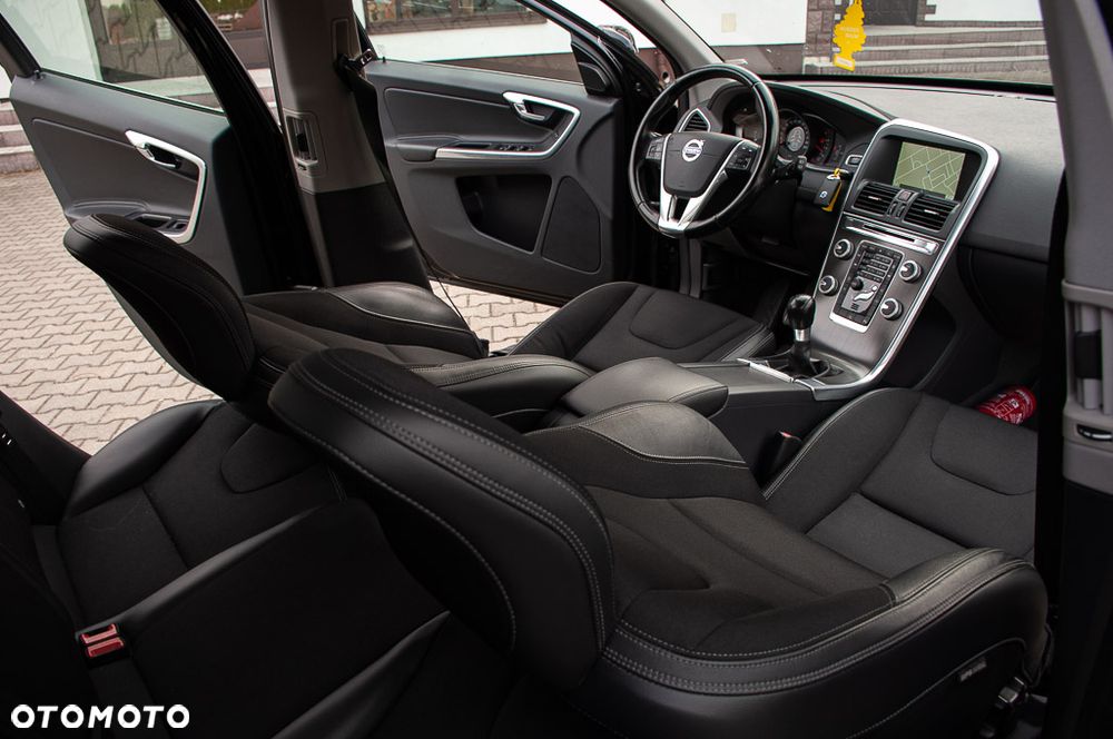 Volvo XC 60 D4 Summum - 25