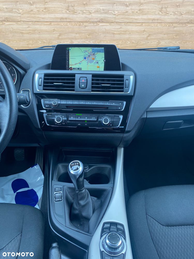 BMW Seria 1 116d EfficientDynamics Edition Sport Line - 24
