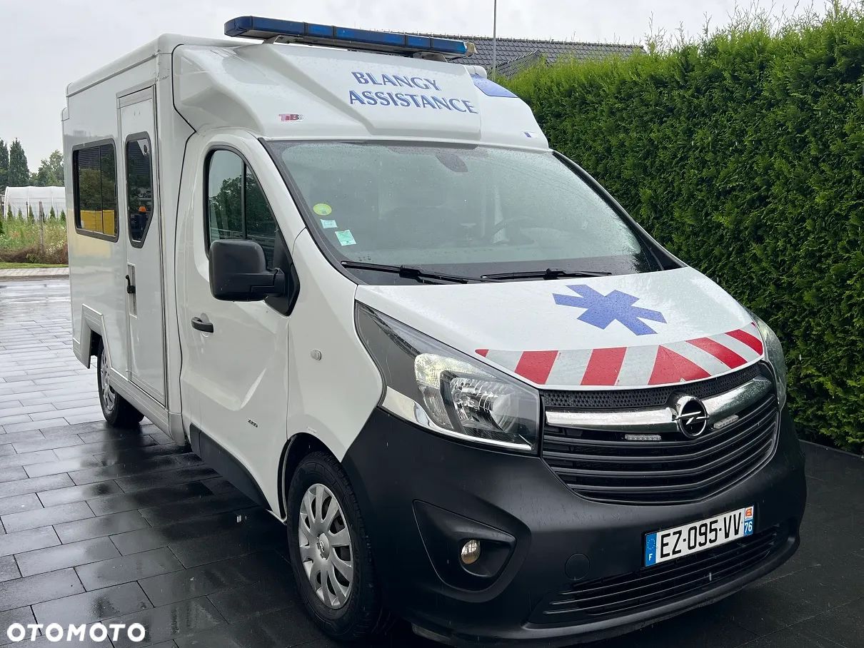 Opel Vivaro Kontener Karetka Kamper Ambulans Ambulance EN1789 - 1