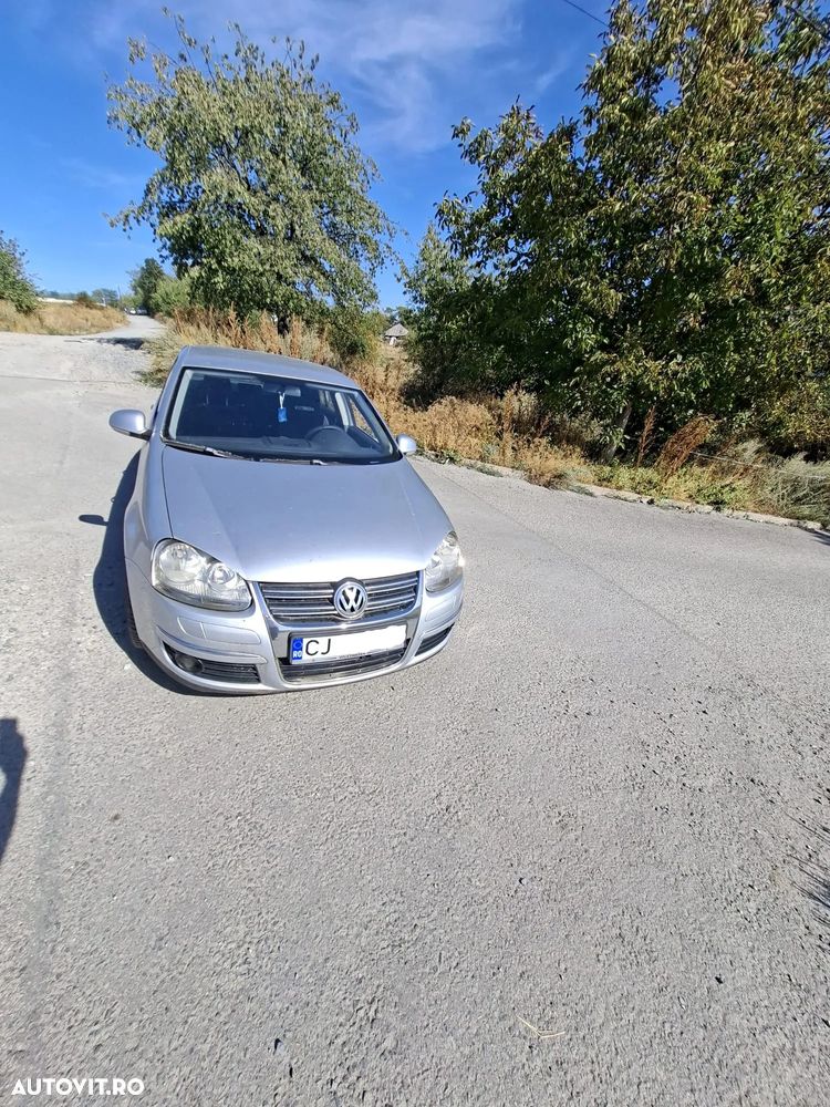 Volkswagen Jetta - 3