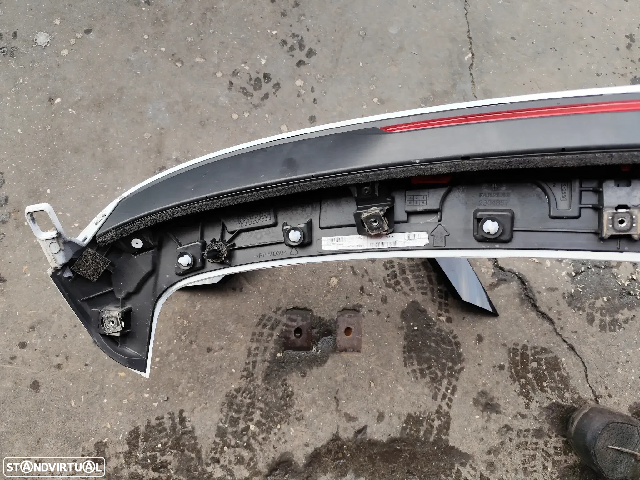 RENAULT CLIO 5 V AILERON SPOILER TRAS - SP009 - 7