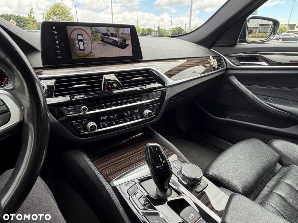 BMW Seria 5 520d xDrive Sport - 4