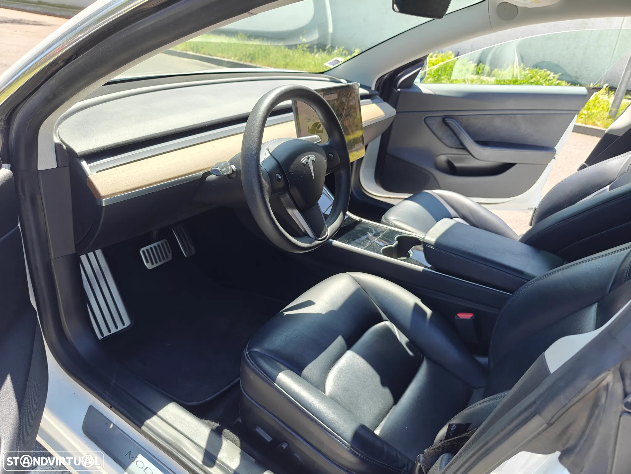 Tesla Model 3 Long-Range Dual Motor AWD - 12