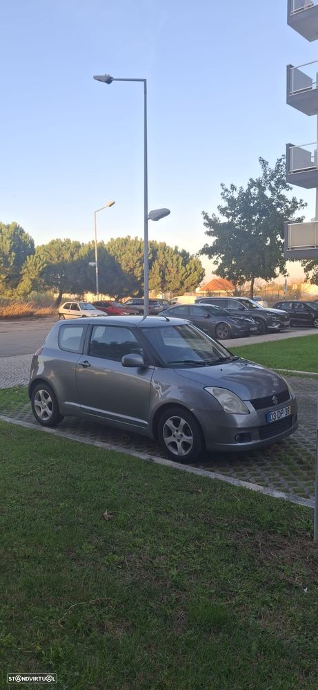 Suzuki Swift 2007 photo 3
