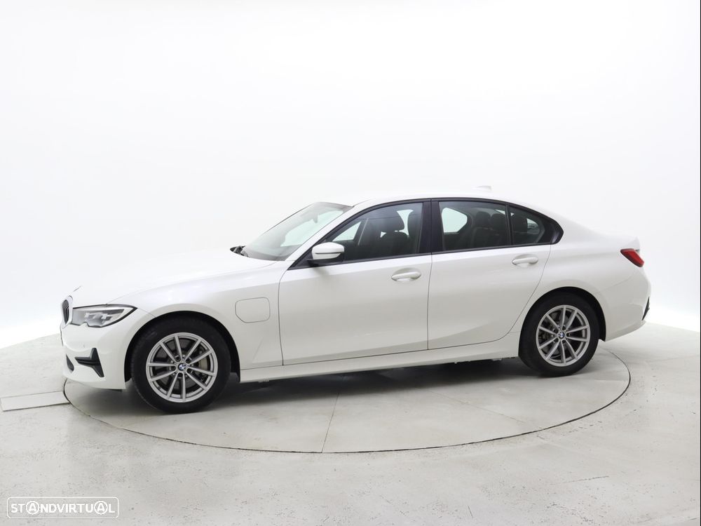 BMW 330 e Auto - 2