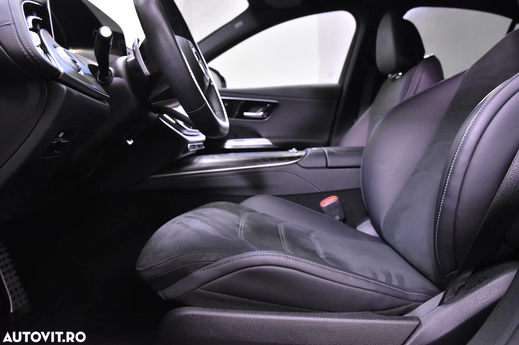 Mercedes-Benz E 200 MHEV Aut. - 24