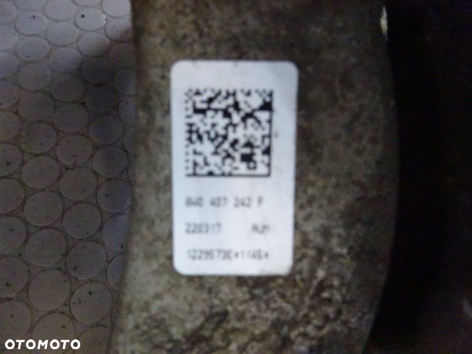 8W0407242F 8W0407560 zwrotnica prawa przod 3.0 TDI audi A4 B9 A5  czesci - 4