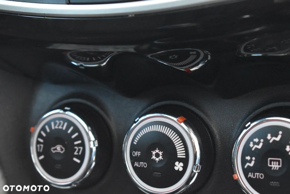 Mitsubishi ASX 1.6 Intense Plus Navi - 23