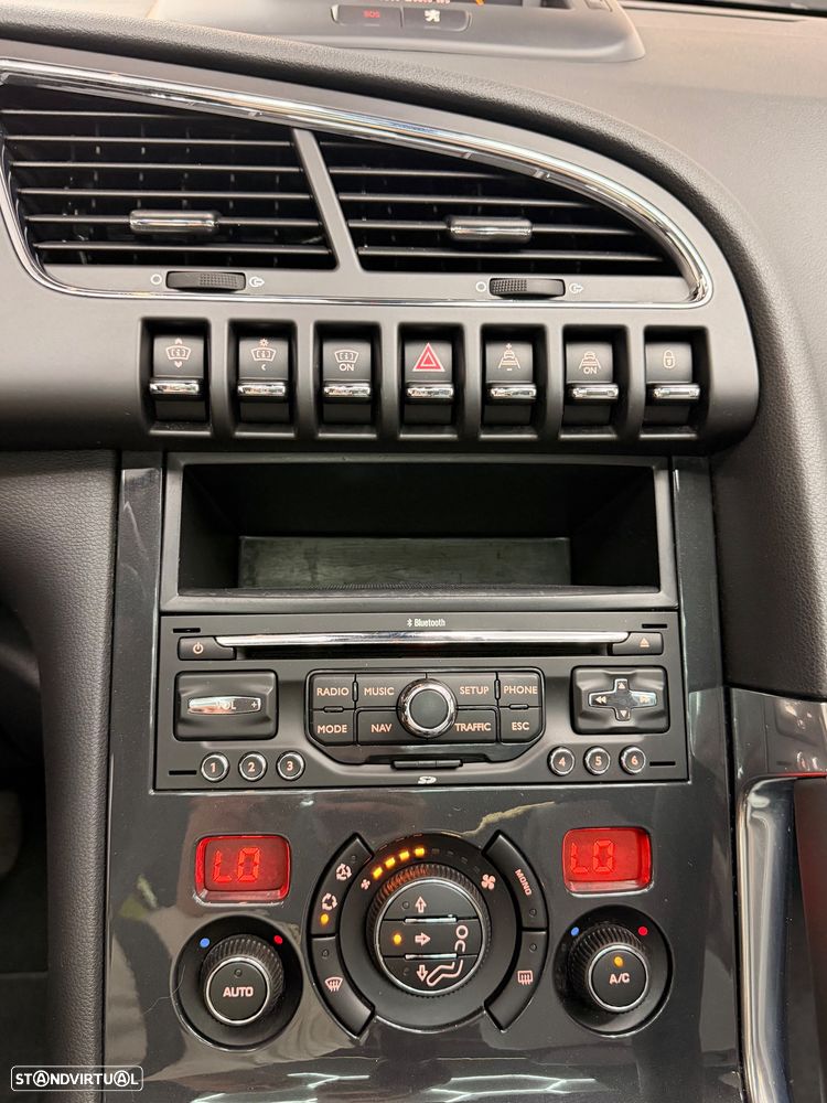 Peugeot 3008 1.6 HDi Roland Garros - 53