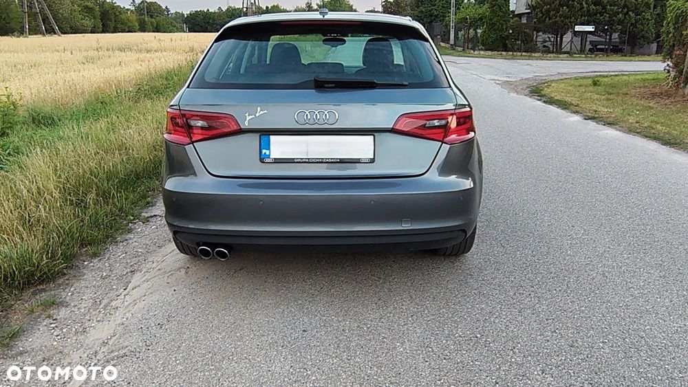 Audi A3 Sportback 2.0 TDI Ambiente - 14