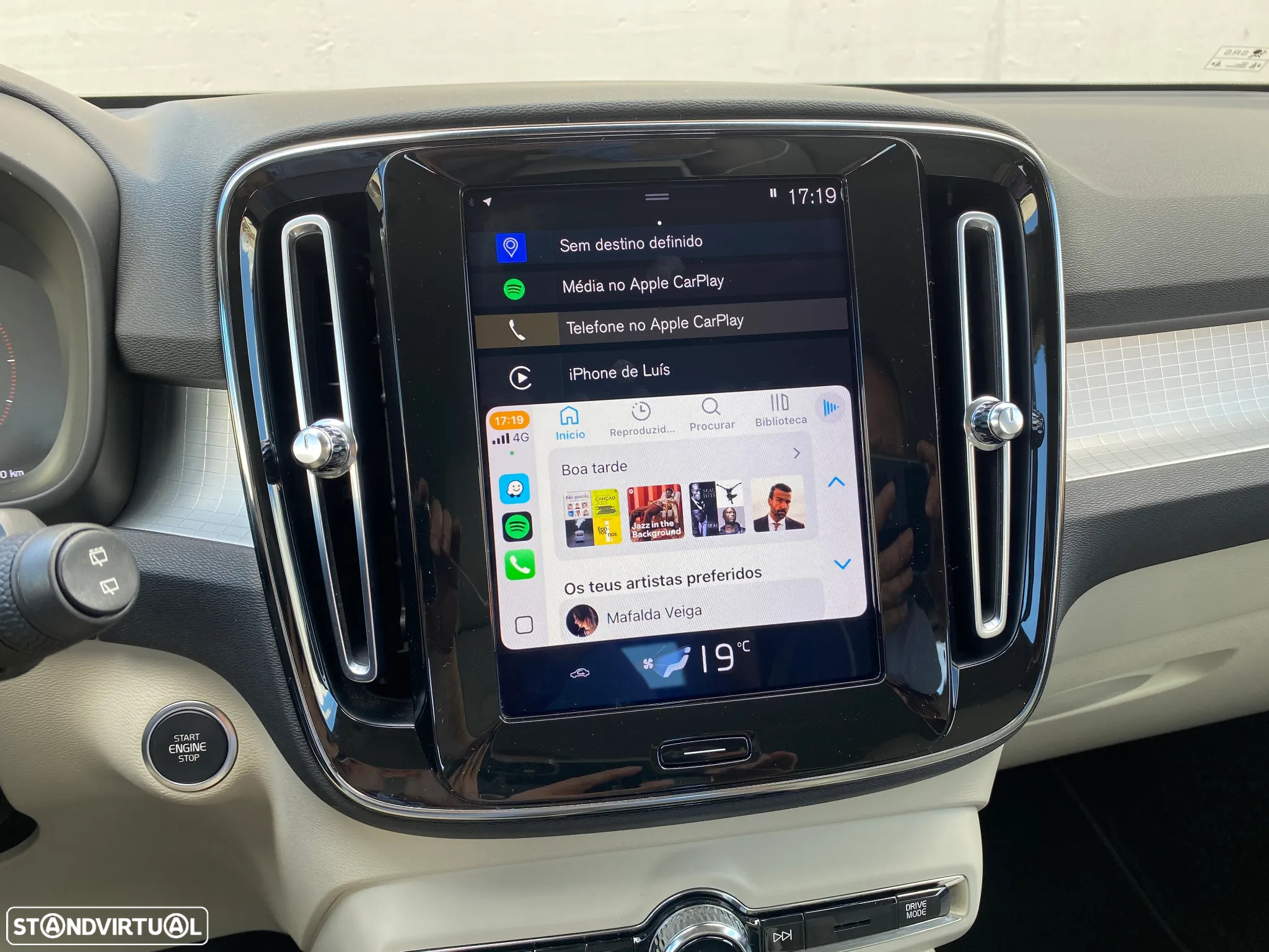 Volvo XC 40 2.0 D3 Momentum Plus Geartronic - 12