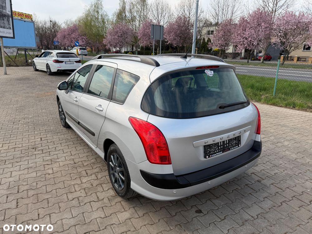 Peugeot 308 1.6 Premium - 11