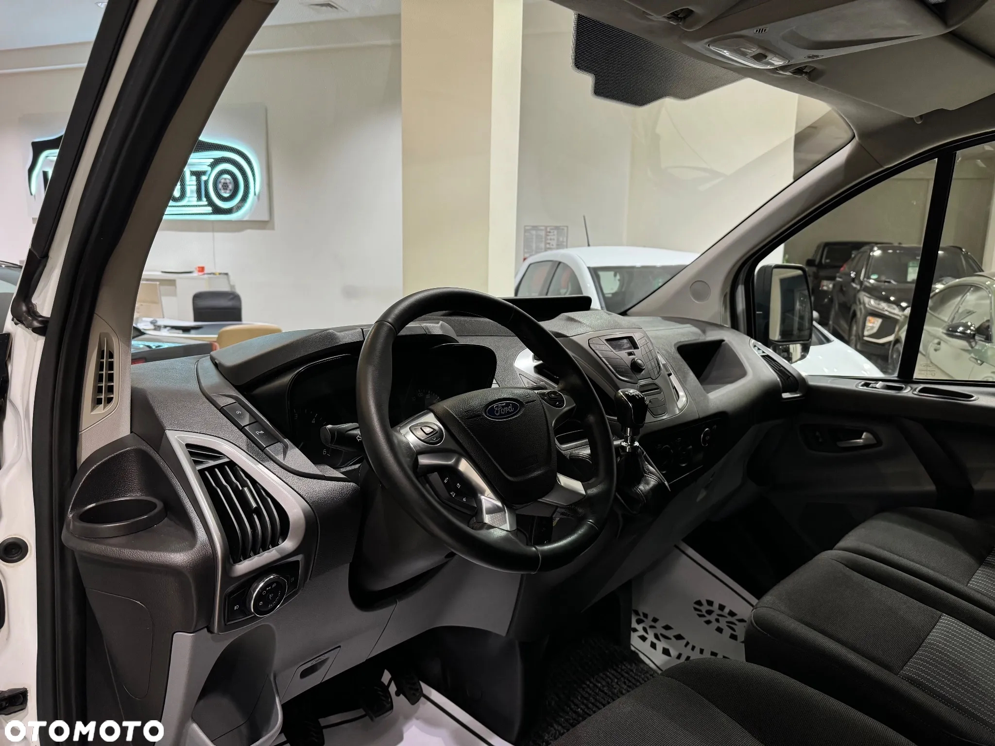 Ford Transit - 22