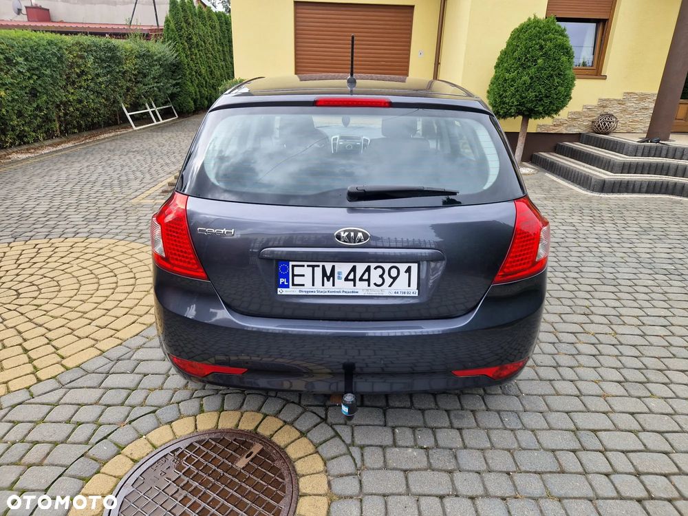 Kia Ceed 1.4 CVVT Attract - 5