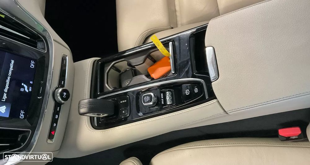 Volvo V60 2.0 T6 AWD TE Inscription Expression - 11