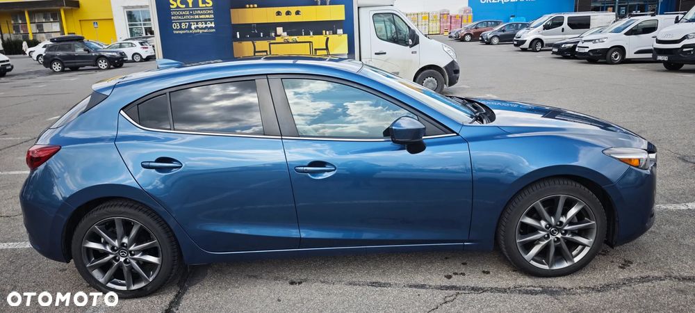 Mazda 3 - 4