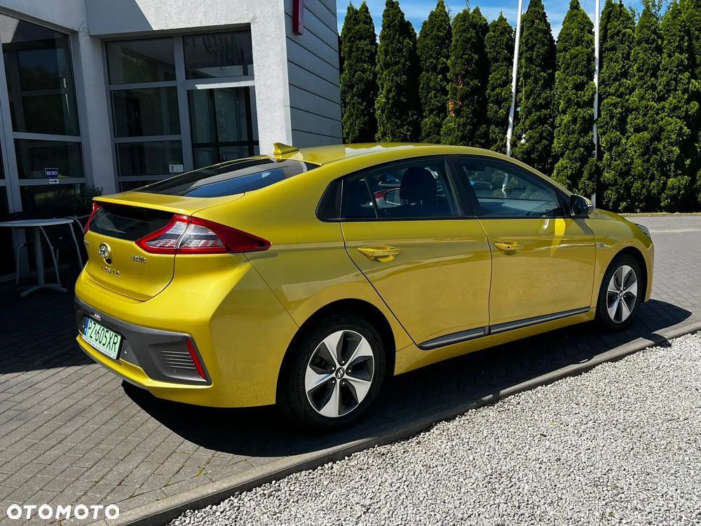 Hyundai IONIQ Style - 4