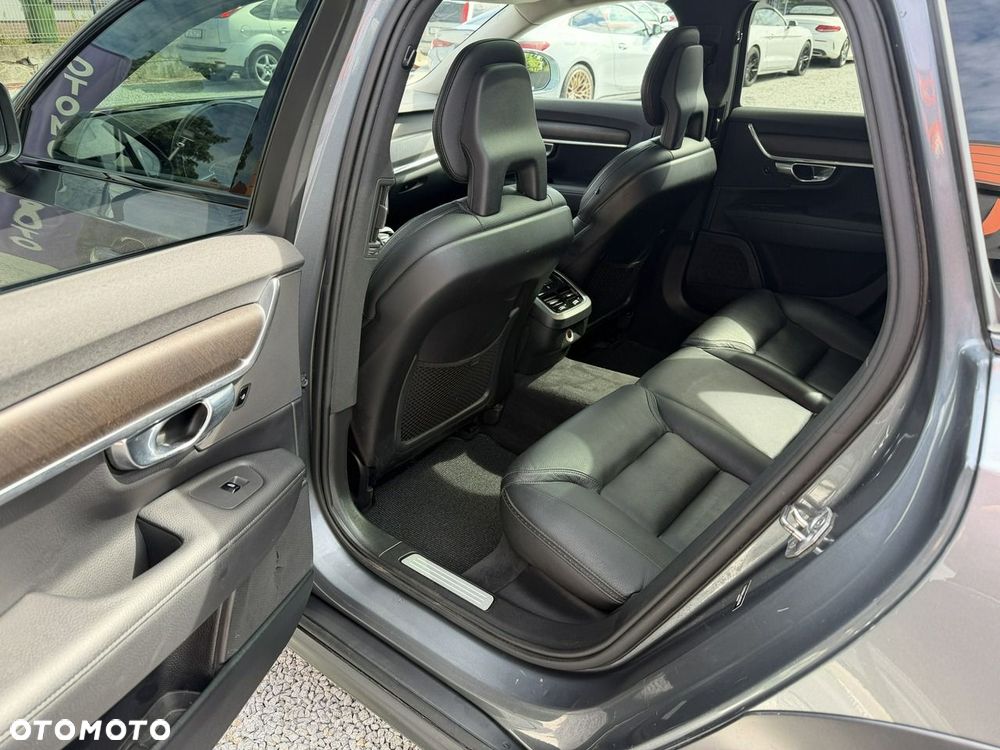 Volvo V90 Cross Country T5 AWD Pro - 27