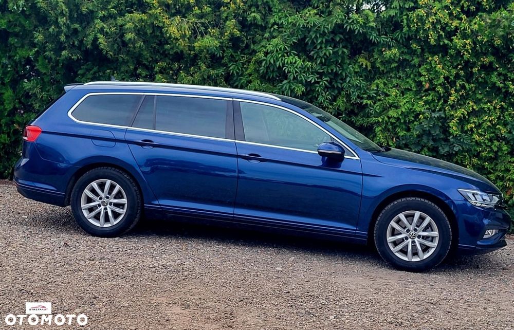 Volkswagen Passat - 12