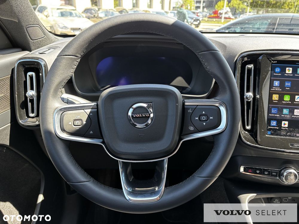 Volvo XC 40 - 18