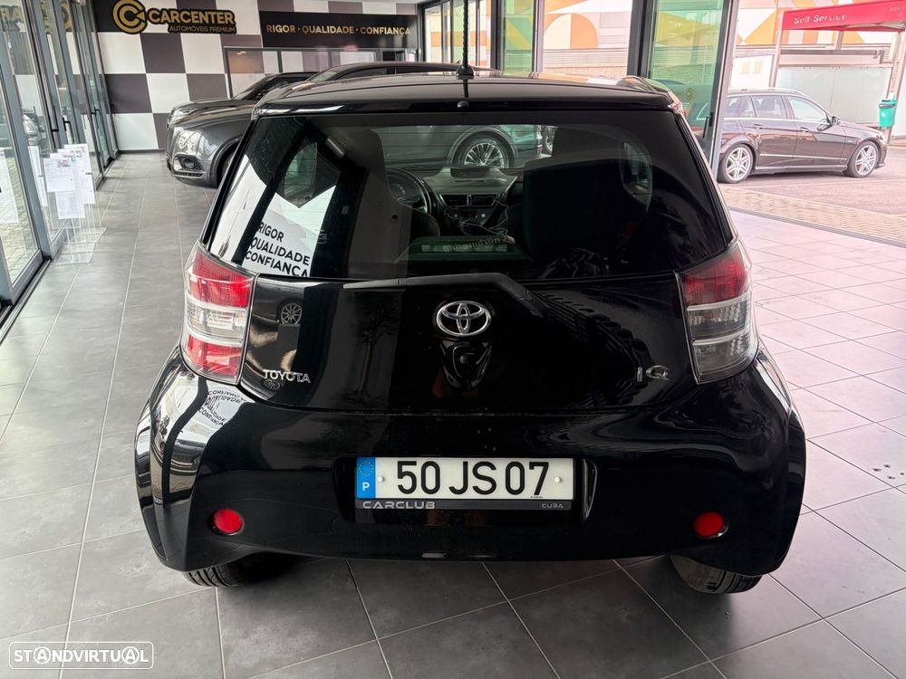 Toyota iQ 1.0 VVT-i - 7