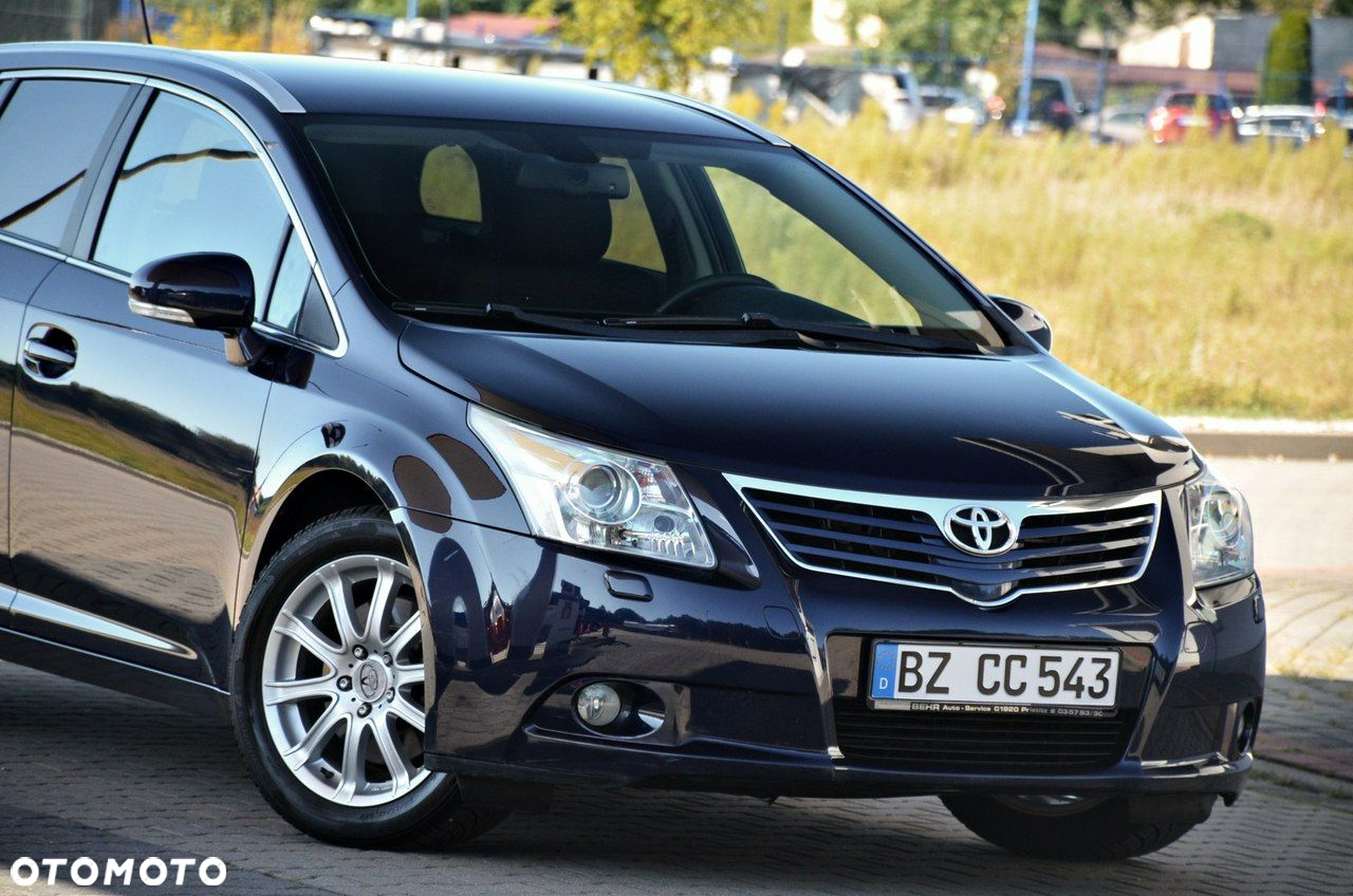 Toyota Avensis - 4