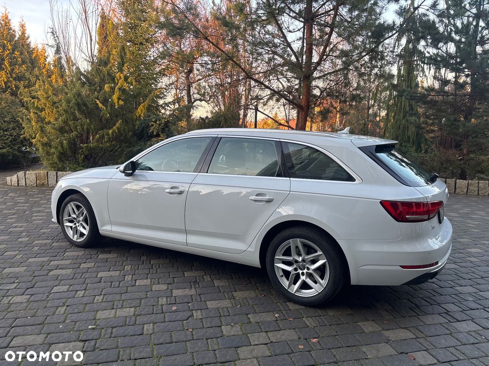 Audi A4 Avant 2.0 TDI - 6