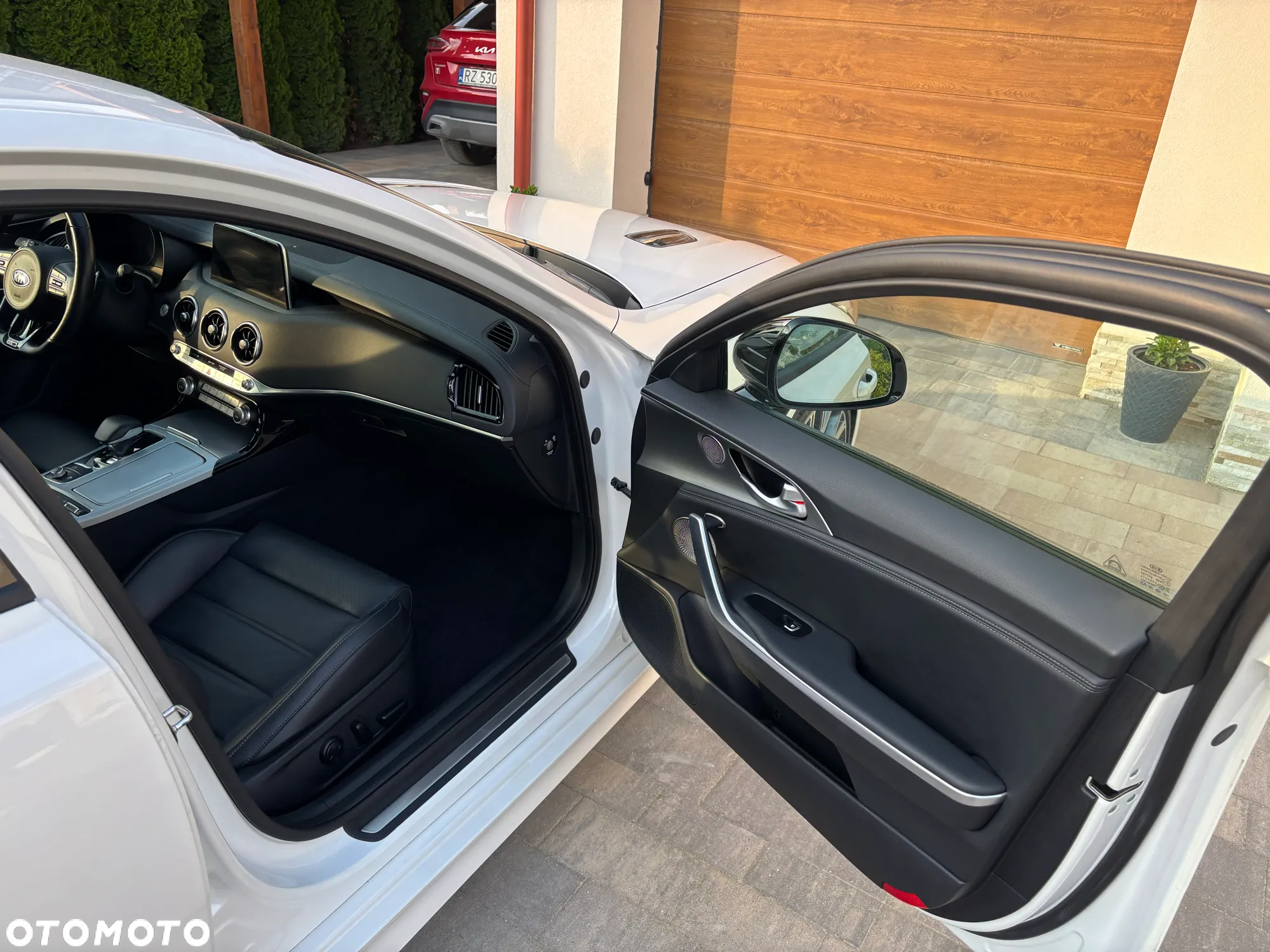 Kia Stinger 2.0 T-GDI GT Line - 17