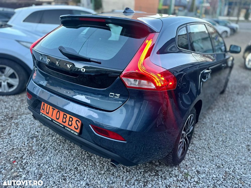 Volvo V40 D3 Geartronic Kinetic - 2