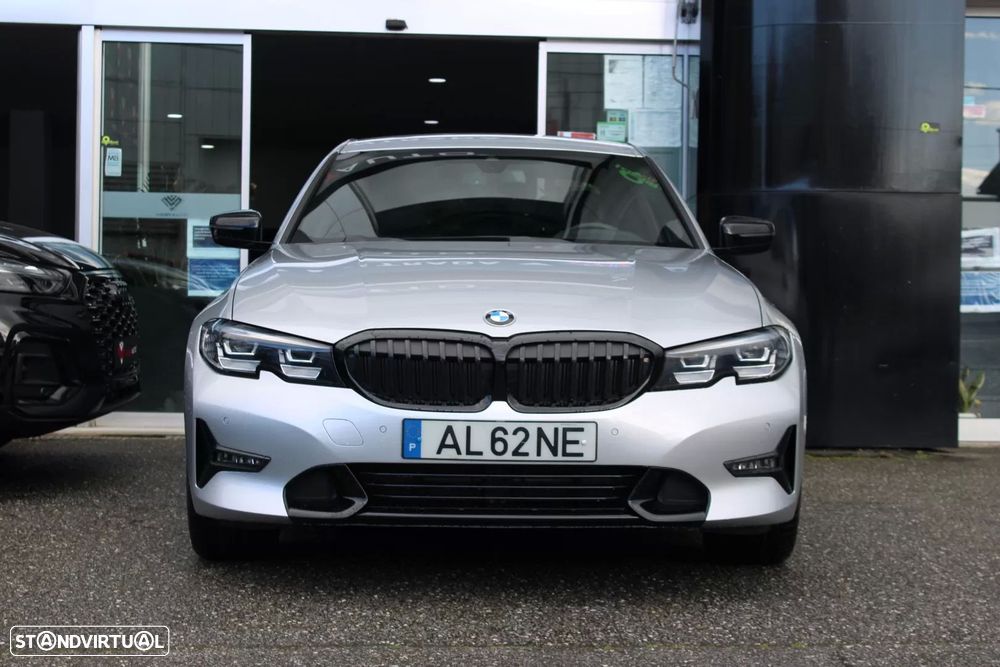BMW 320 e Corporate Edition Auto — fotografia 24